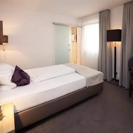 Dasschaffers - Meinwohlfuehlhotel 4* Бад-Мергентхайм